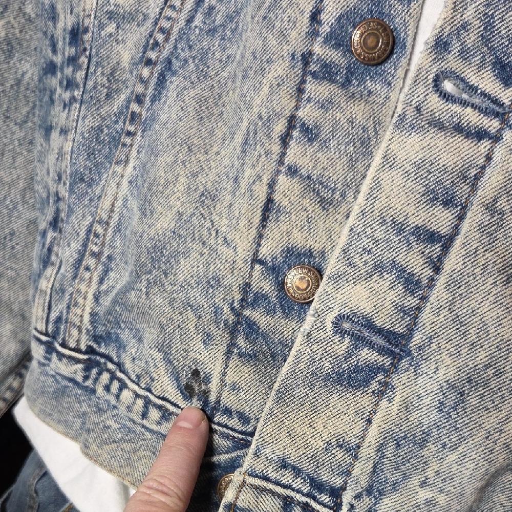 Levi's Acid Wash Blue Denim Trucker Jacket - Men - Picture 3 of 13